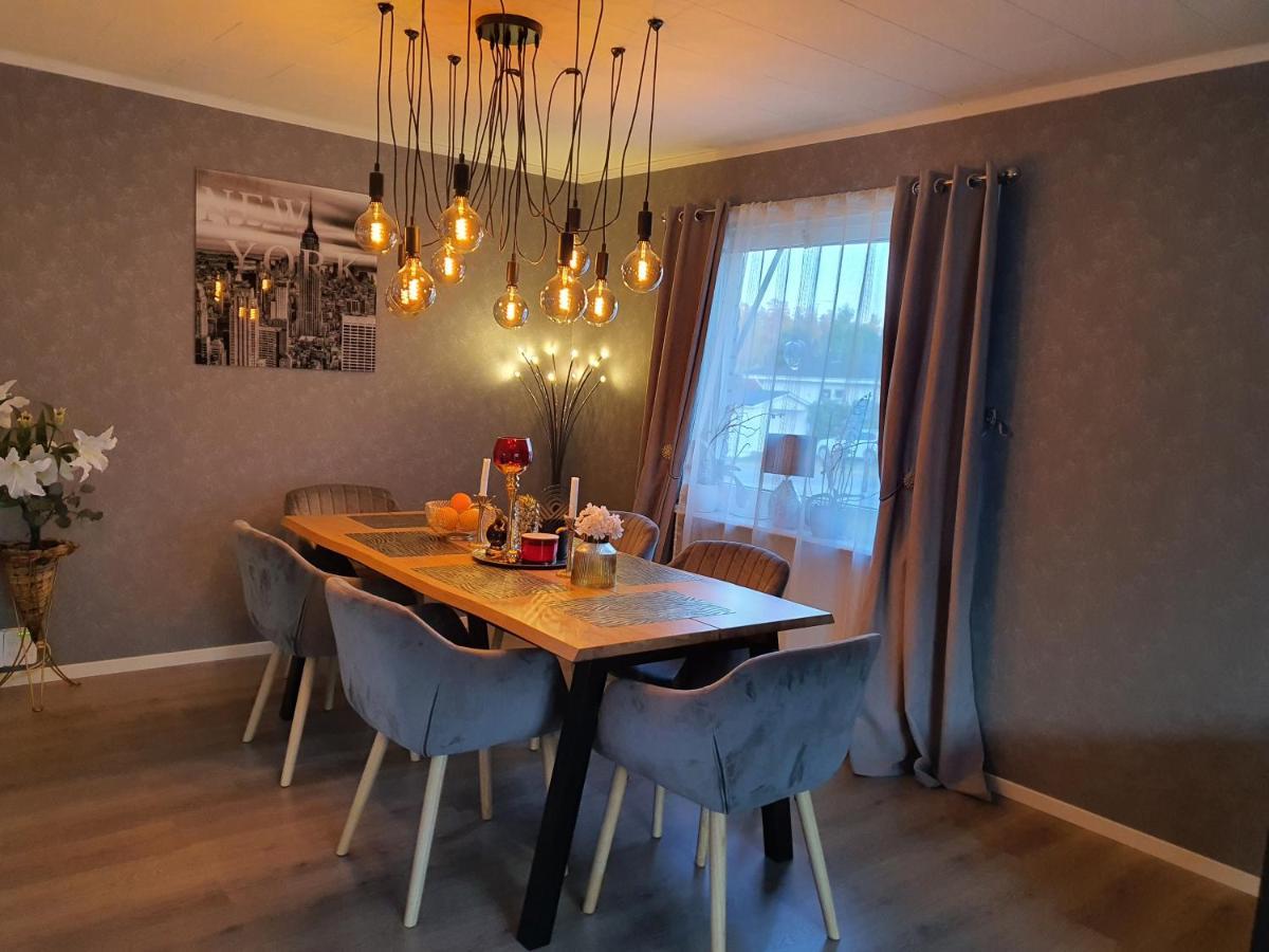 "Klippstigen" Villa For 10 Persons With Massage Chair, Sauna And Billiard Table Hultsfred Exterior foto