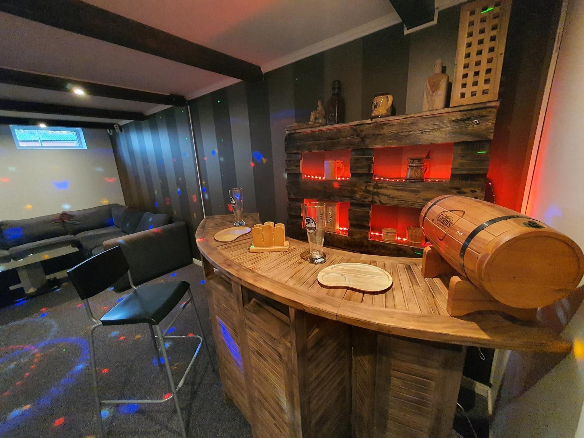 "Klippstigen" Villa For 10 Persons With Massage Chair, Sauna And Billiard Table Hultsfred Zimmer foto